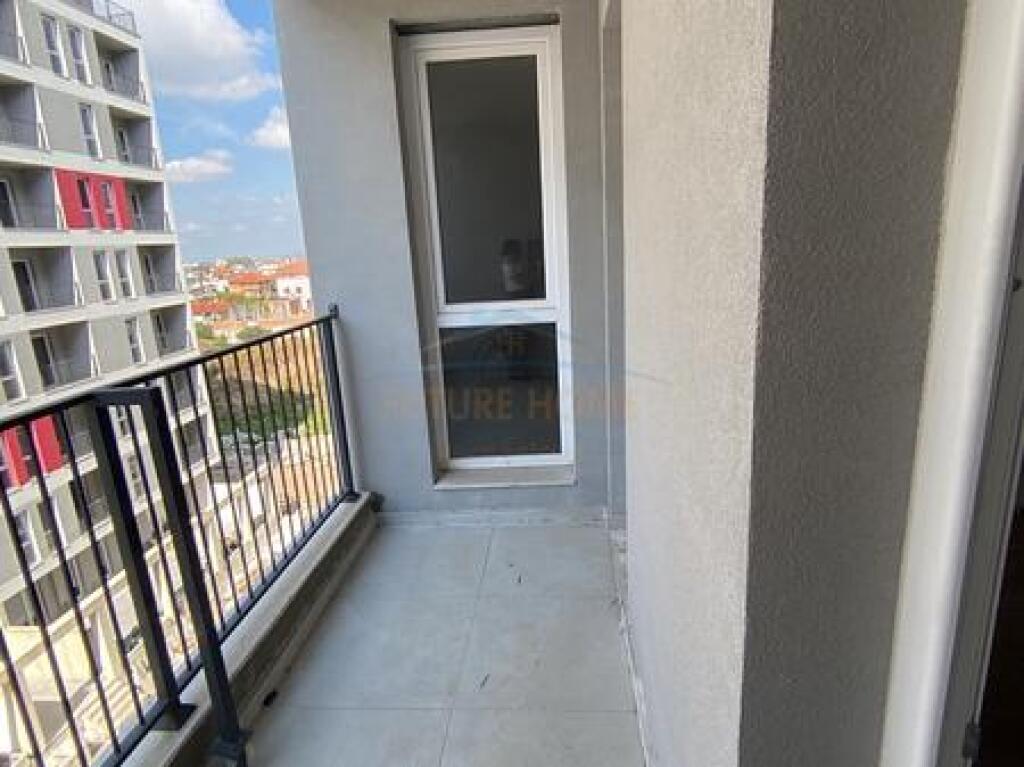 Shitet, Apartament 2+1+2 ,Univers City.