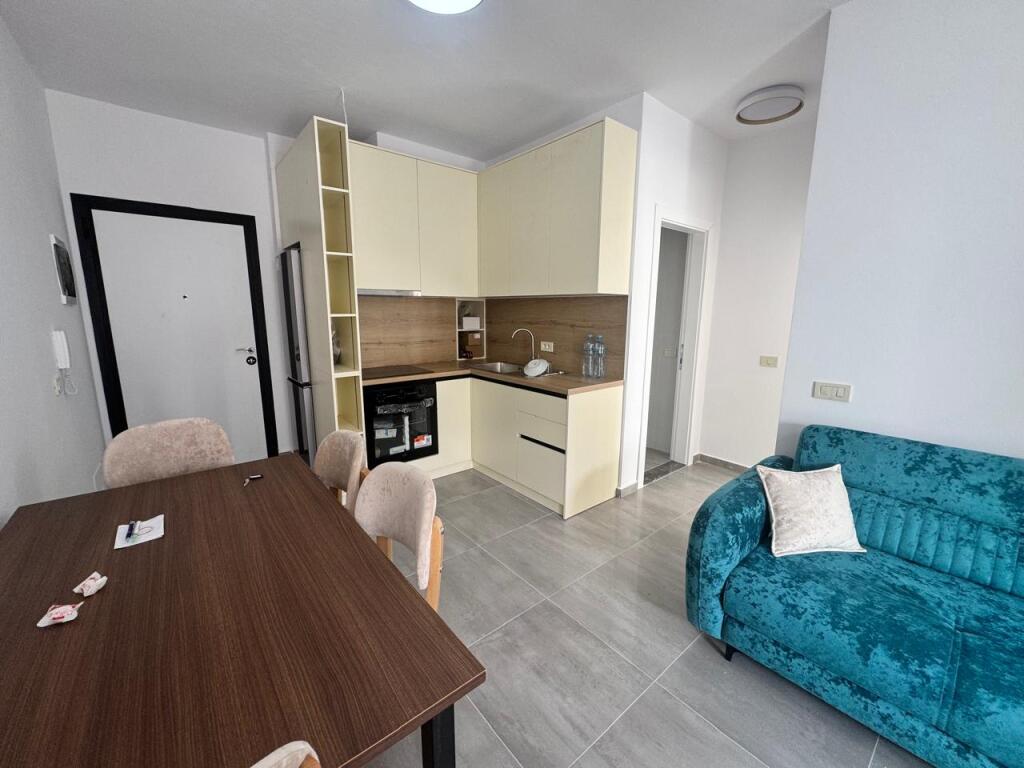 Apartament me Qira – 1+1+Ballkon në Rezidencë Luksoze  Rruga Mine Peza, Tiranë