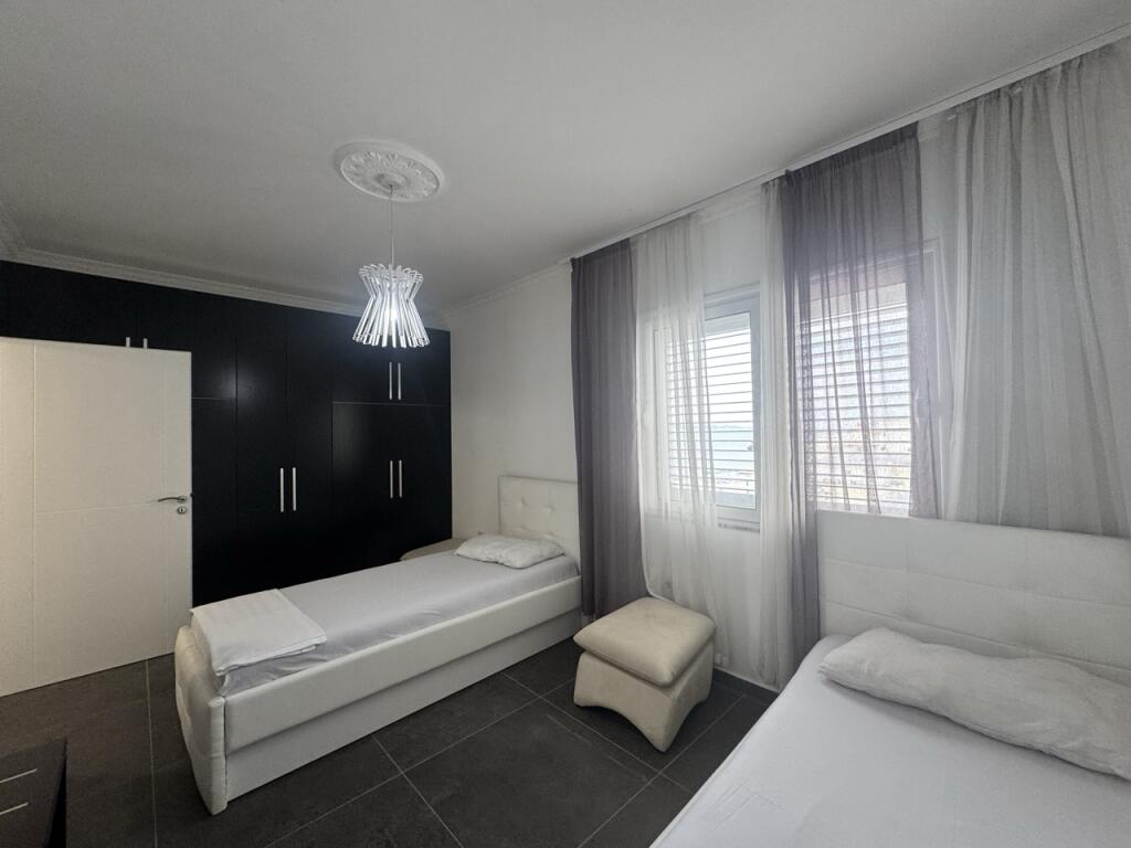 In vendita: Appartamento 2+1 – Attico con vista mare. Durres, SHKEMBI KAVAJES 