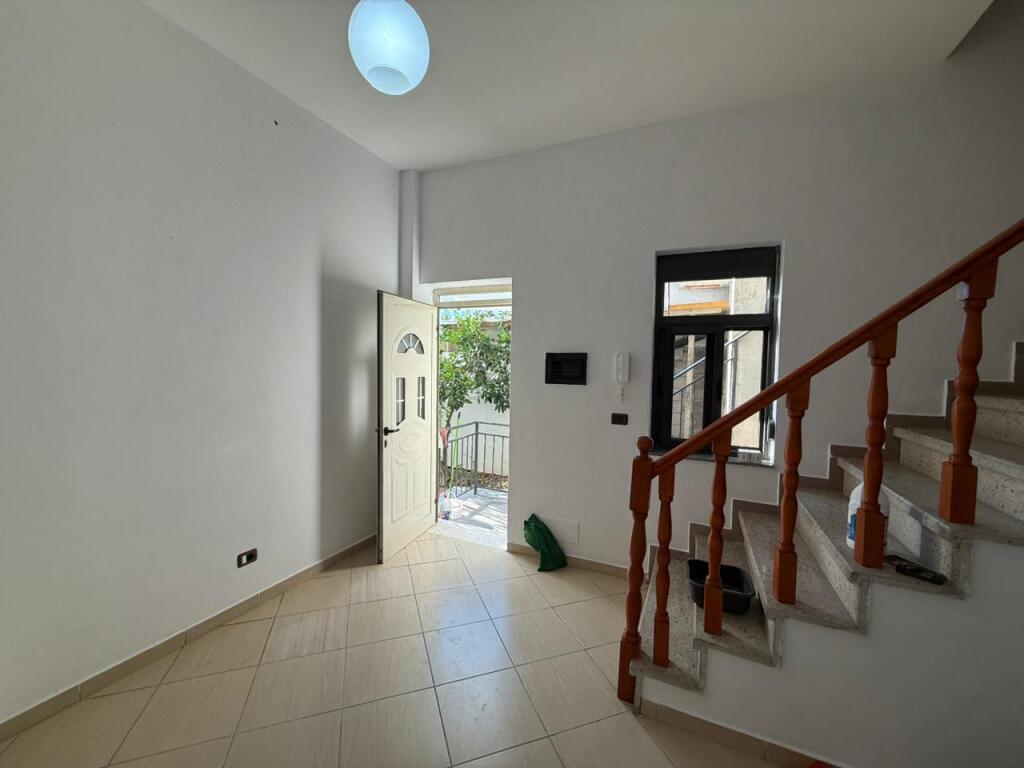 Affittasi appartamento 2+1 villa privata a Sauk te ri