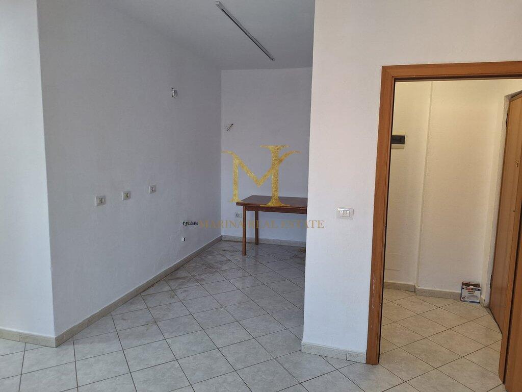 APPARTAMENTO 2+1+2 IN SPIAGGIA DURRES, IN VENDITA!!