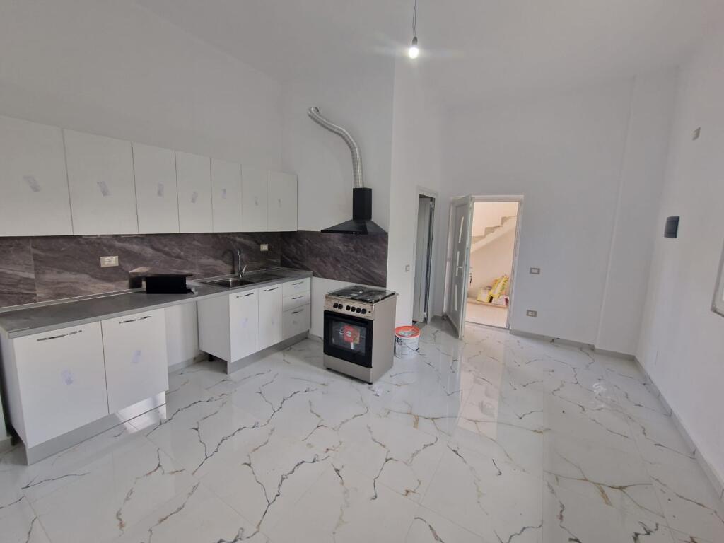 Affittasi appartamento 1+1 ad Astir