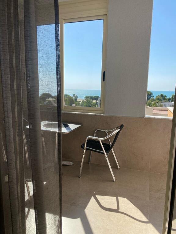 Shitet apartament 1+1 me pamje nga deti. Durrës, zona Plepa