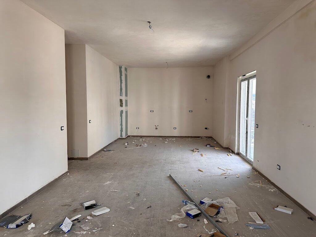 PER SHITJE APARTAMENT 2+1+2 TEK REZIDENCA "PORTA E RE" SAUK ! 236,000 €