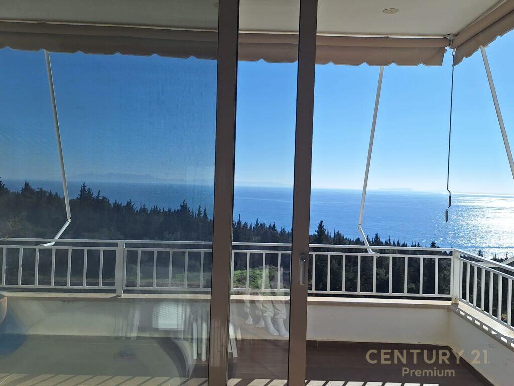 SHITET APARTAMENT 2+1 NE DHERMI ME PAMJE FANTASTIKE NGA DETI!