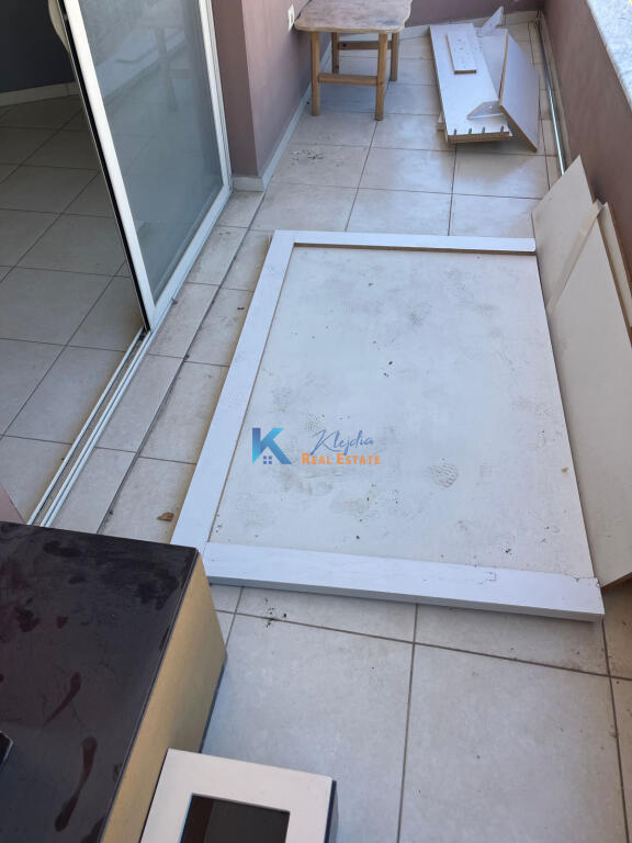 Appartamento 2+1+2 in VENDITA ad Astir, dietro il bar Bohem