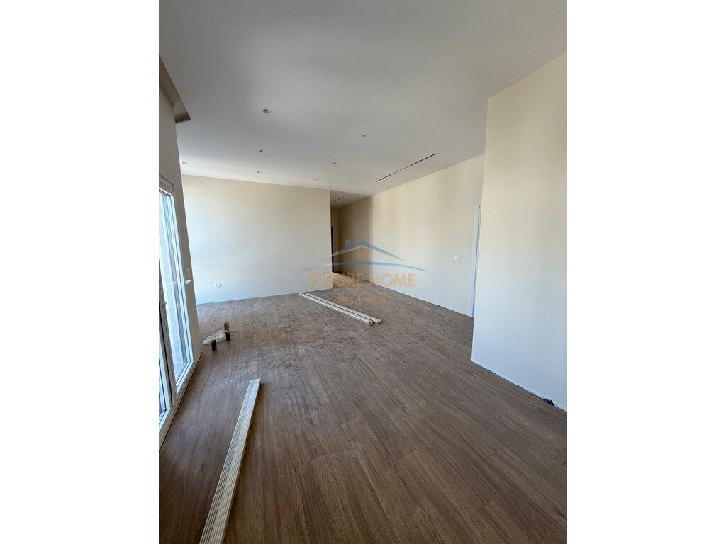 Shitet, Apartament 1+1, Ali Dem, Tiranë.