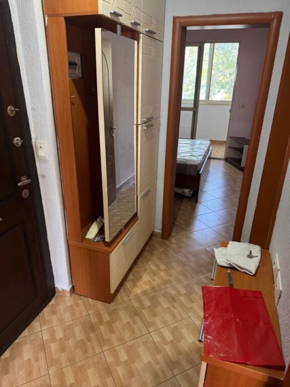 Jepet Me Qera Apartament 2+1+1 Ballkon