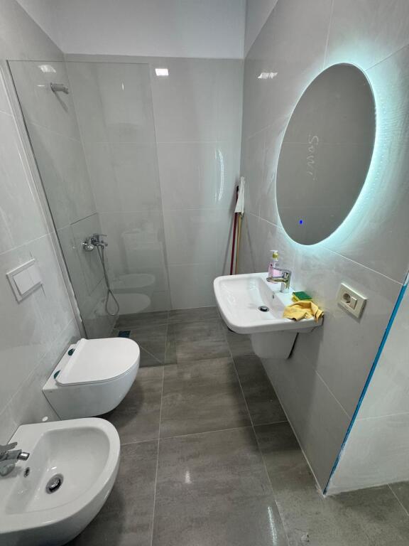Apartament 1+1 me qira tek Mine Peza!
