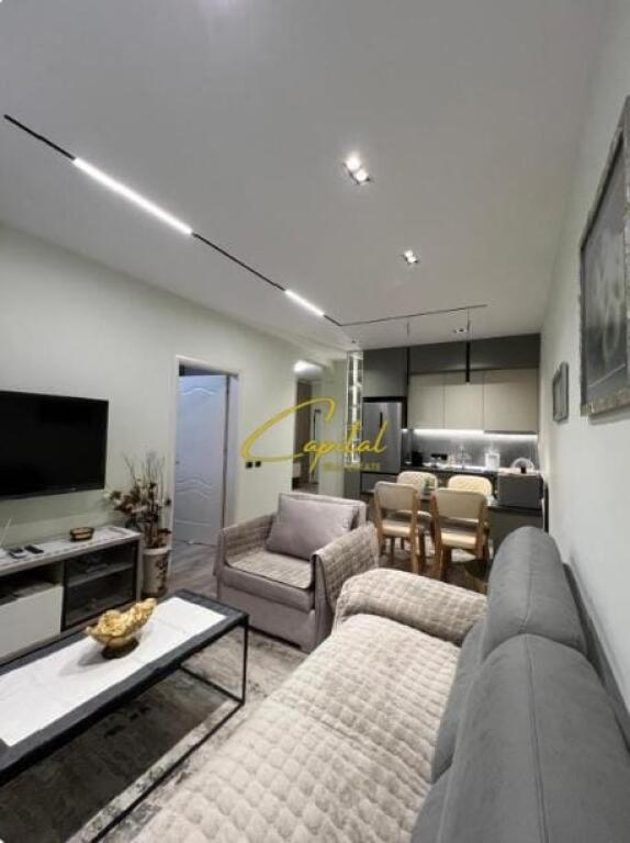 APARTAMENT ME QERA 1+1 QENDER 970 EURO