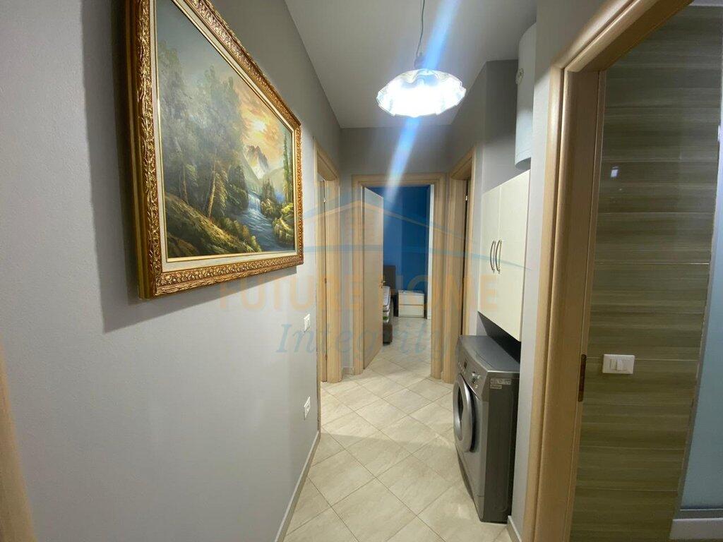 Qera, Apartament 2+1+2, Kompleksi Kontakt, 21 Dhjetori, Tiranë.