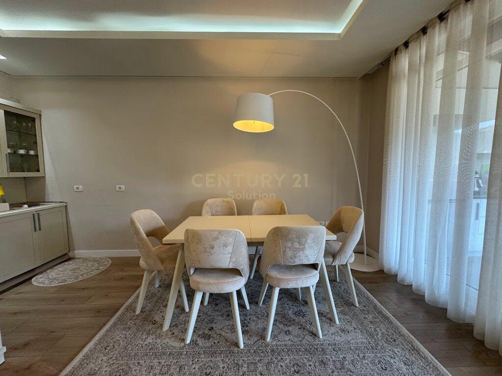 Duplex moderno in affitto presso il Lago Secco