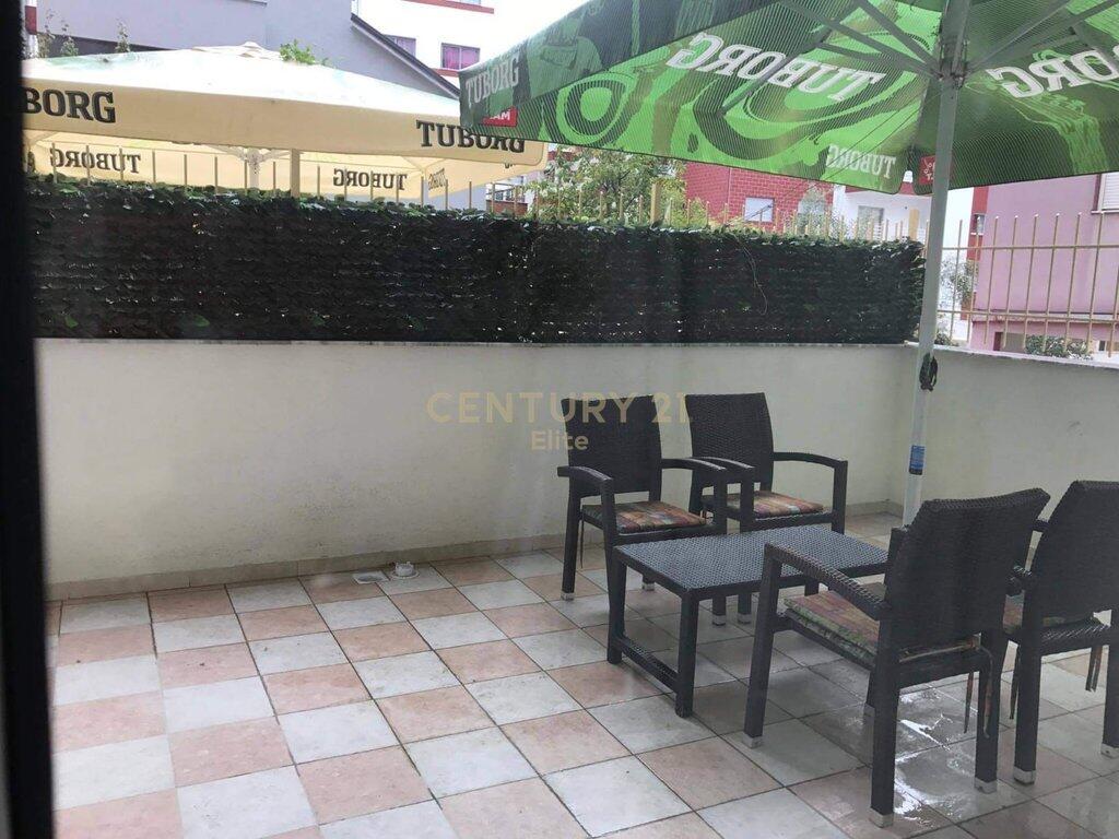 Affittasi appartamento 1+1 in via Muhamet Deliu a Fresk.