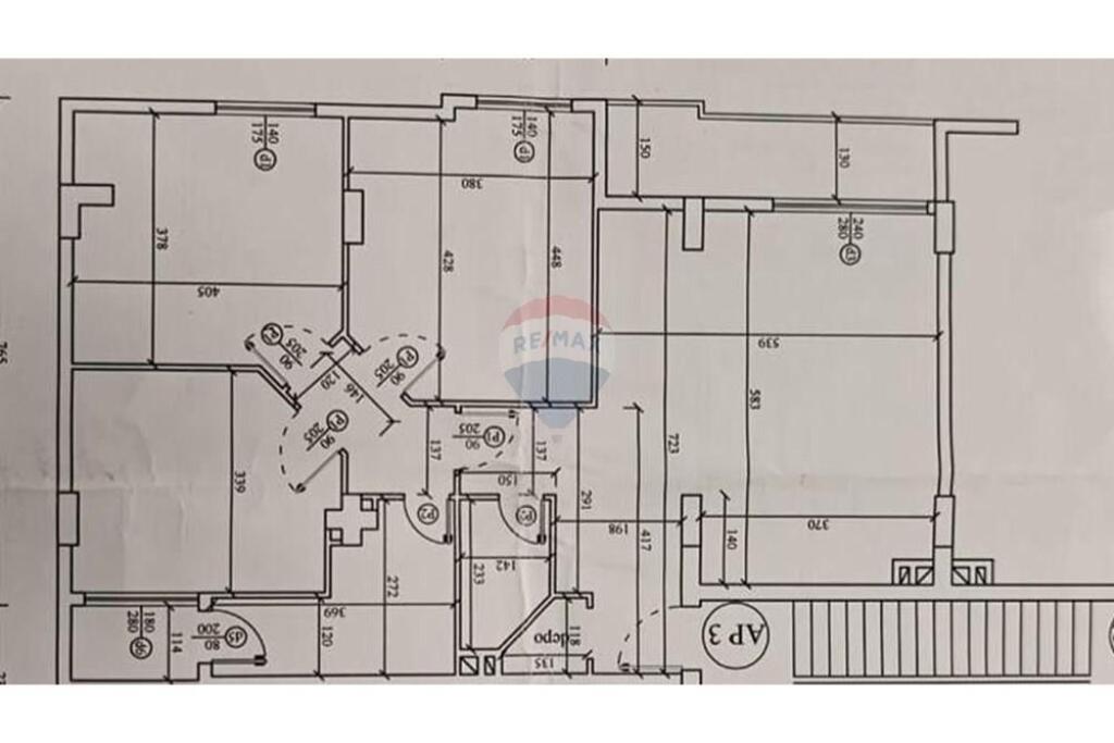 Shitet apartament 3+1+2 te Myslym Shyri