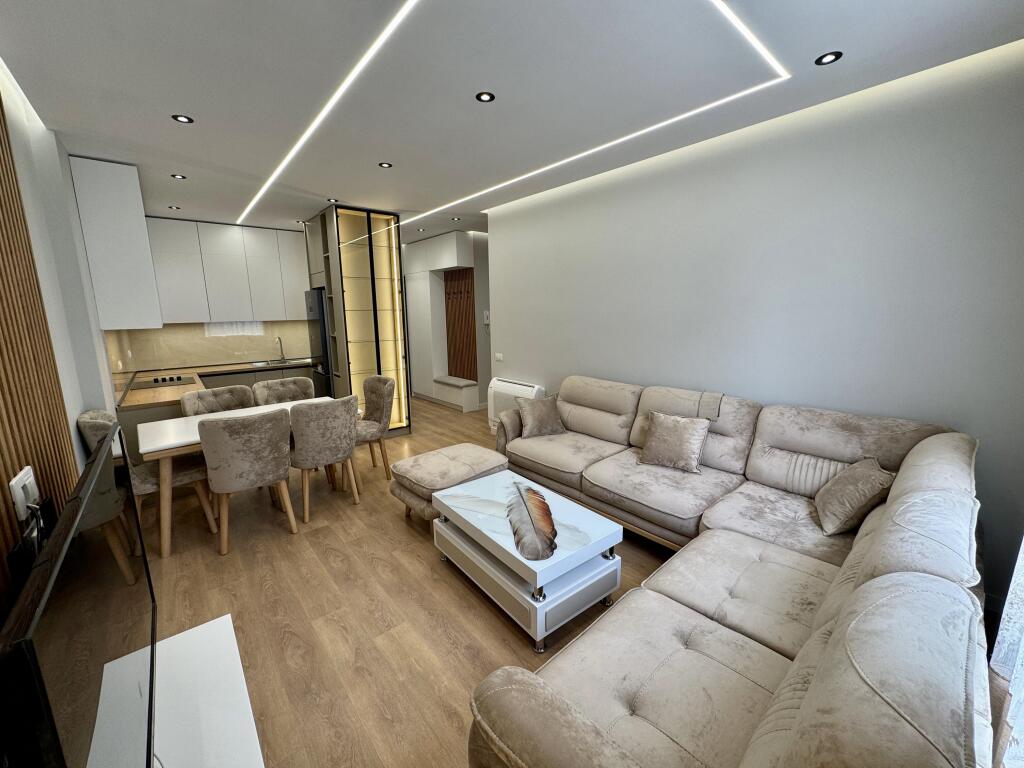 📣 QERA Apartament 3+1 Me 2 Tualete, Ballkon Dhe Parking 📍 Univers City, pranë QTU ✨