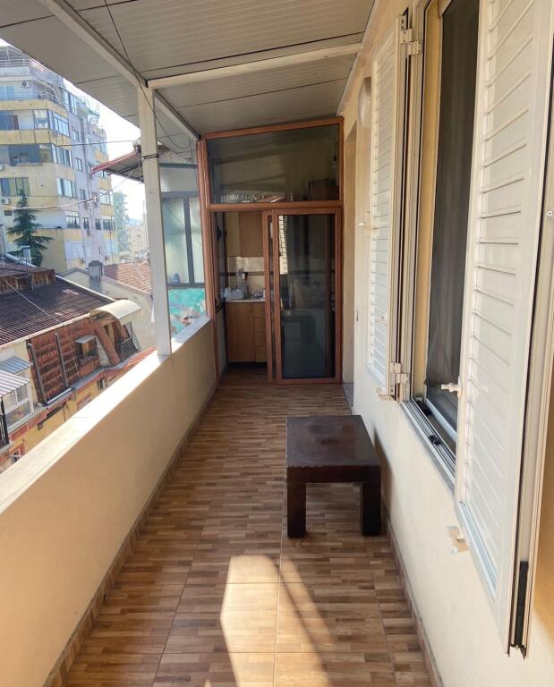 Jepet Me Qera Apartament 1+1+1 Ballkon