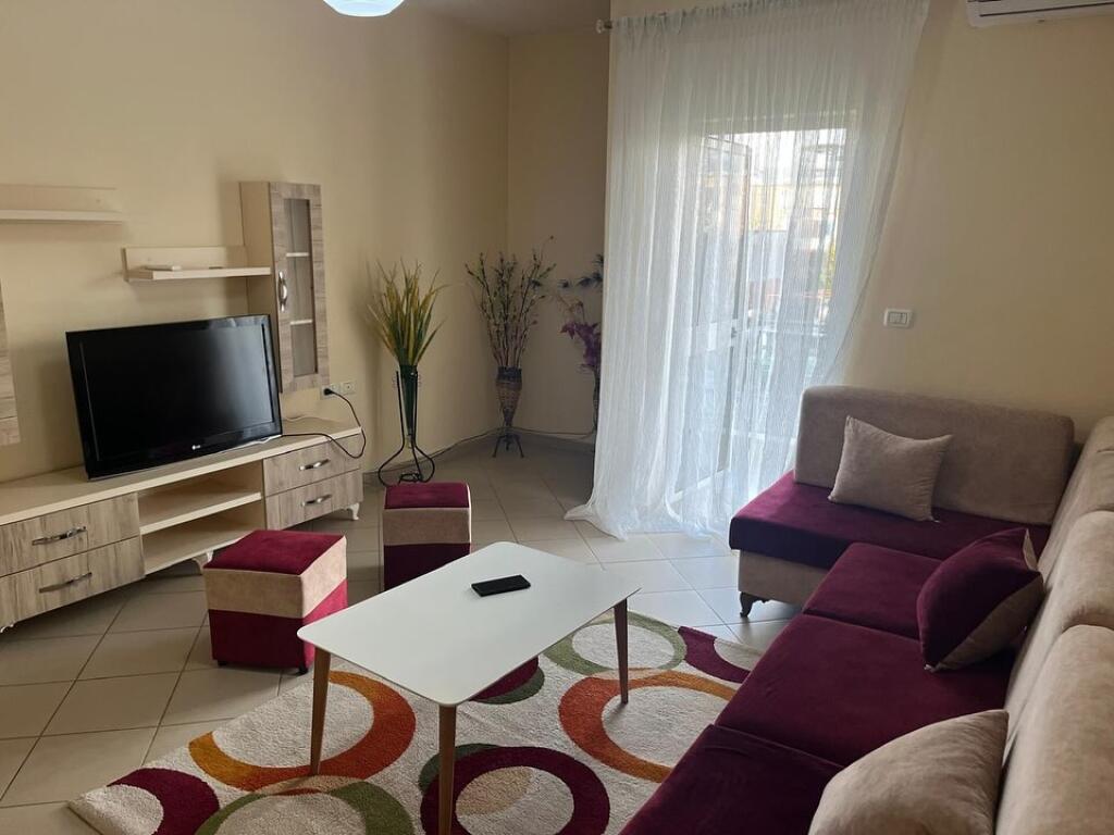 🌟 Jepet me qira apartament 2+1+bllk në zonën e Kongresit të Manastirit! 🌟