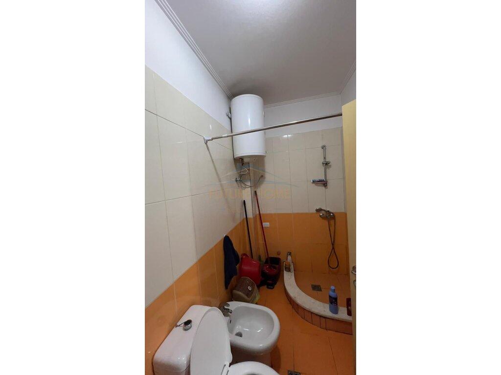 Shitet Apartament 1+1 Prane Eleonores, Kodra e Diellit, Tirane.
