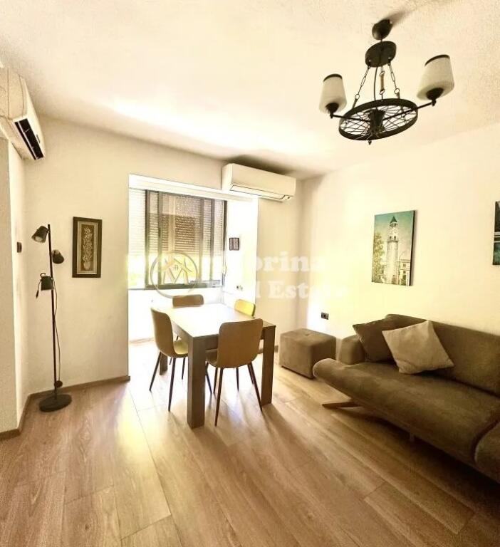 Qera, Apartament 1+1, Zogu Zi, 500 euro/muaj