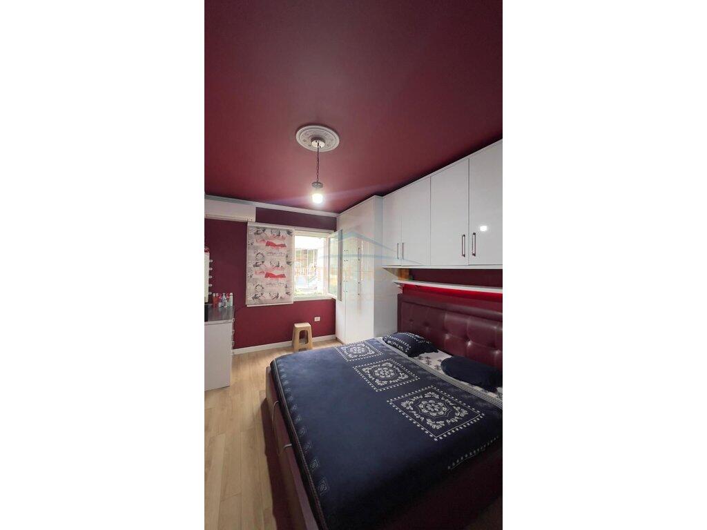Shitet Apartament 1+1 Prane Eleonores, Kodra e Diellit, Tirane.