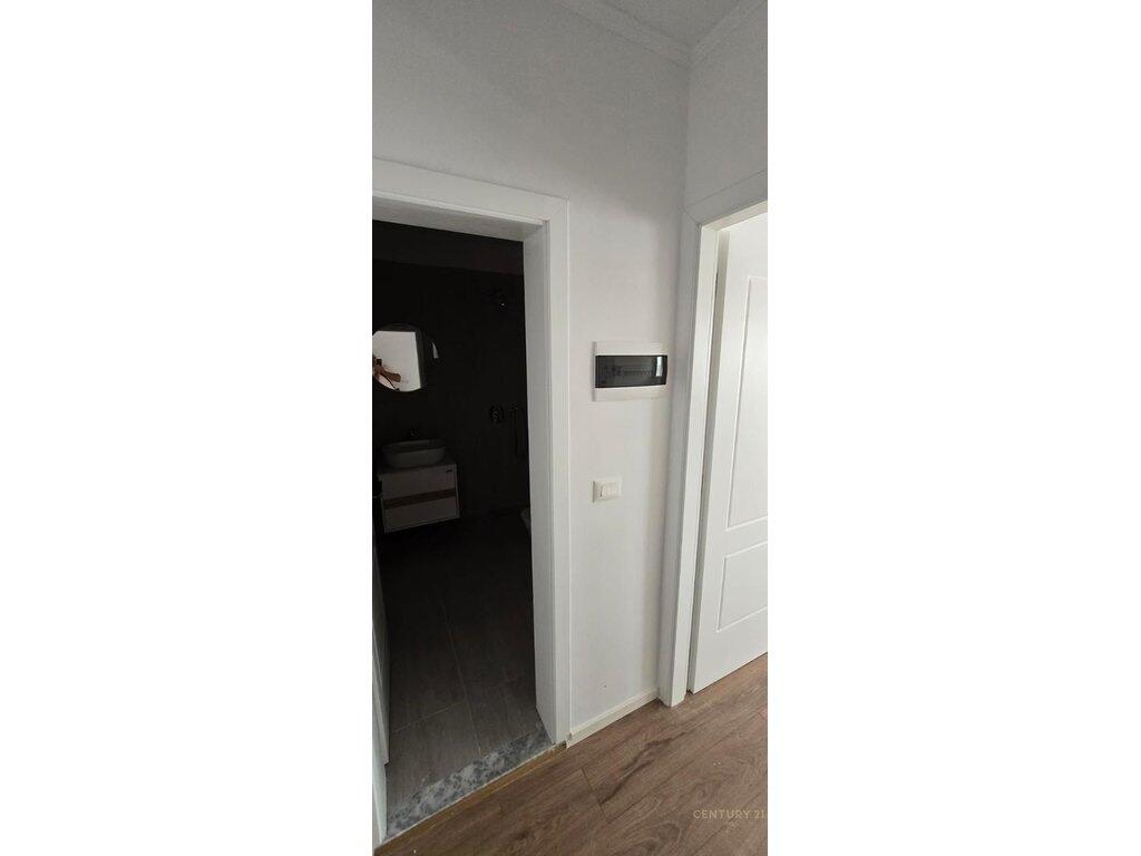 Apartament 1+1 në Don Bosko, në shitje!