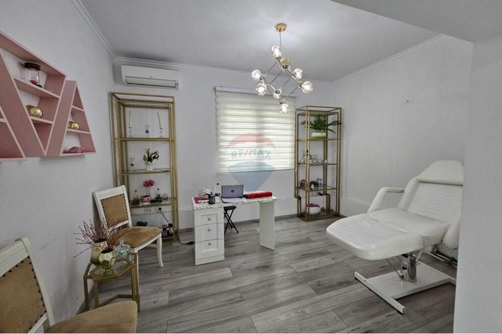 Office for rent in Myslym Shyr !