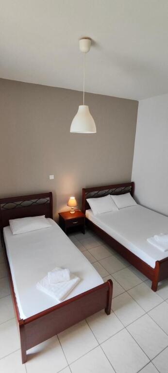 Appartamento In Affitto 2+1 presso l'ex Ristorante Durresi (ID B221353) Tirana
