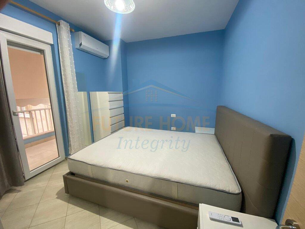 Qera, Apartament 2+1+2, Kompleksi Kontakt, 21 Dhjetori, Tiranë.