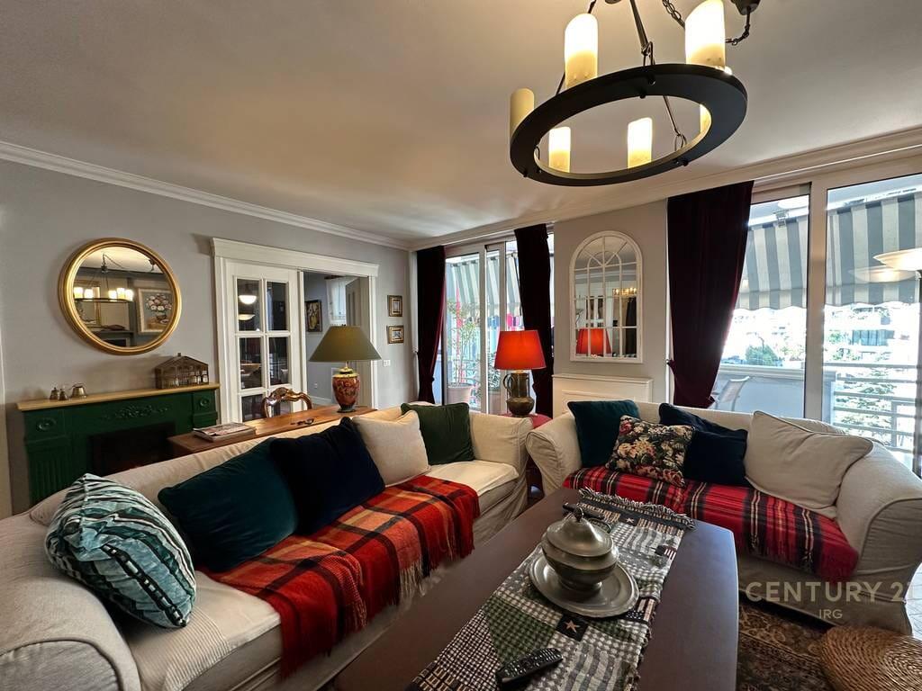 SHITET!! Apartament 2+1+2 tek Stadiumi Air Albania!