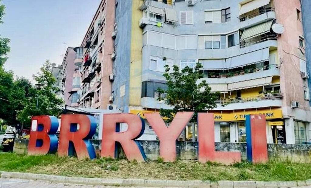 In vendita, Appartamento 1+1, Brryli, Tirana.