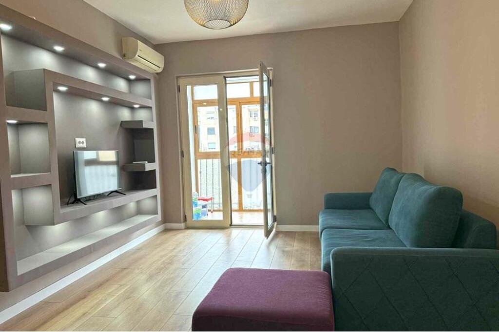Shitet apartament 1+1 ne Don Bosko