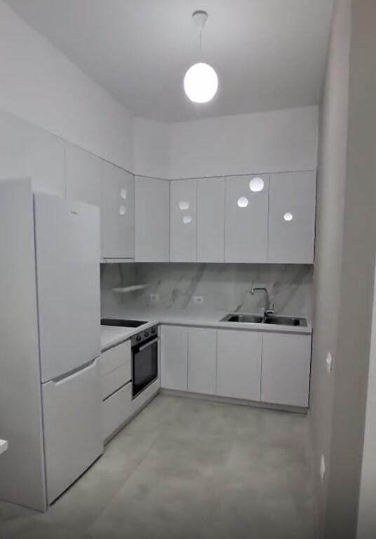 Apartament 1+1 me qira tek Golden Parku