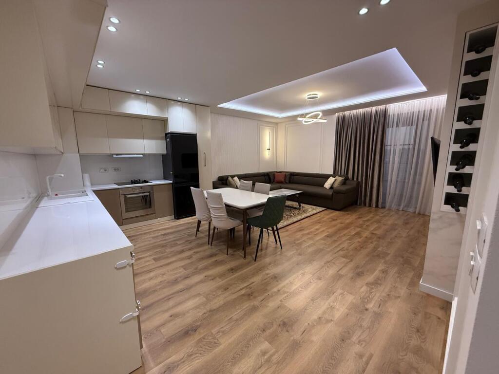 Apartament 2+2+ bllk 750€ Casa italia (kompleks Malaziani)