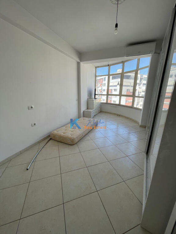 Appartamento 2+1+2 in VENDITA ad Astir, dietro il bar Bohem