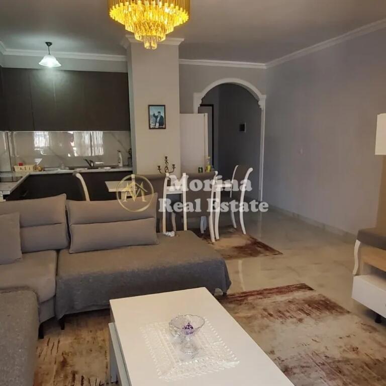 Rent, Apartment 2+1, Paris Commune, 650 euros/month