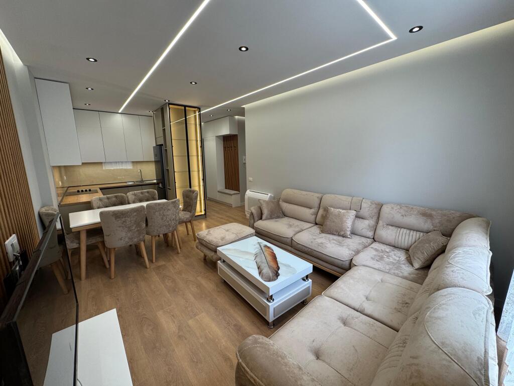 🏡 Affittasi appartamento 3+1+2 +🅿️ 📍 Univers City, vicino a QTU💶 Prezzo: 650 € / mese