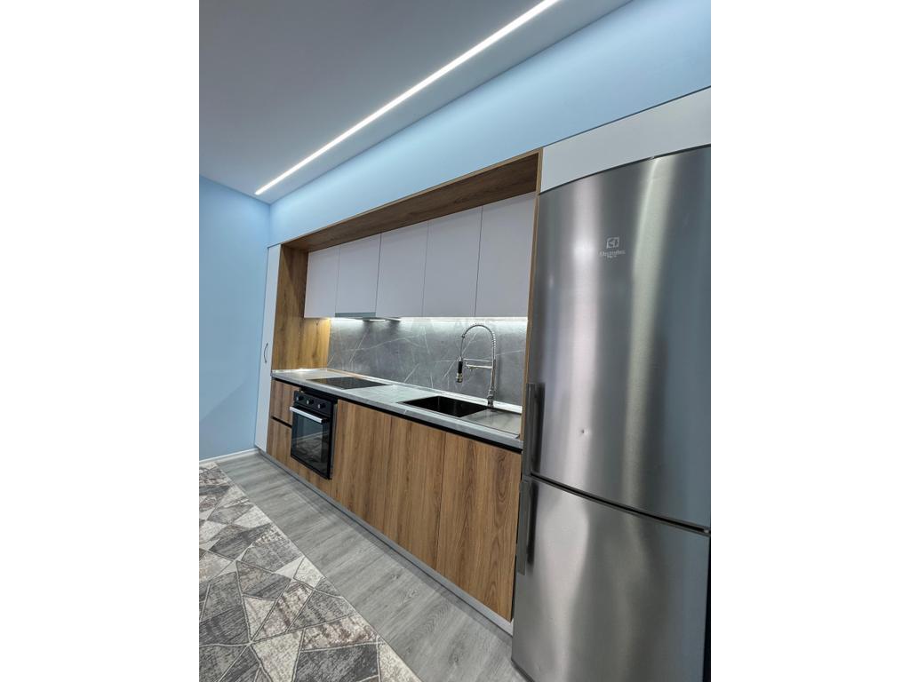Apartament 3+1 me qira në Univers City !