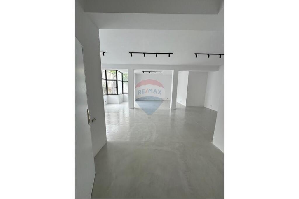 LOCALE IN AFFITTO 100 M2, VIA BOGDANEVE !
