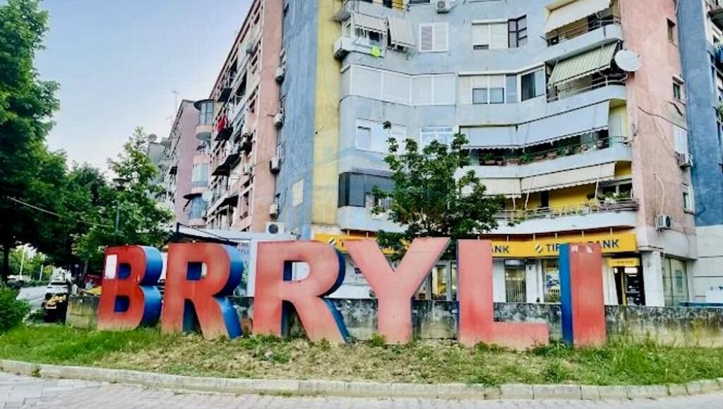In vendita, Appartamento 1+1, Brryli, Tirana.