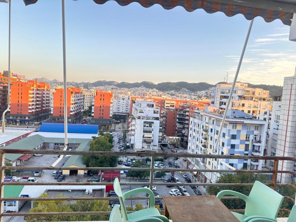 Apartament 1+1 me qira prane Delijorgjit!
