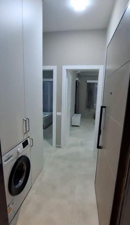 Apartament 1+1 er qera tek fabrika e miellit.