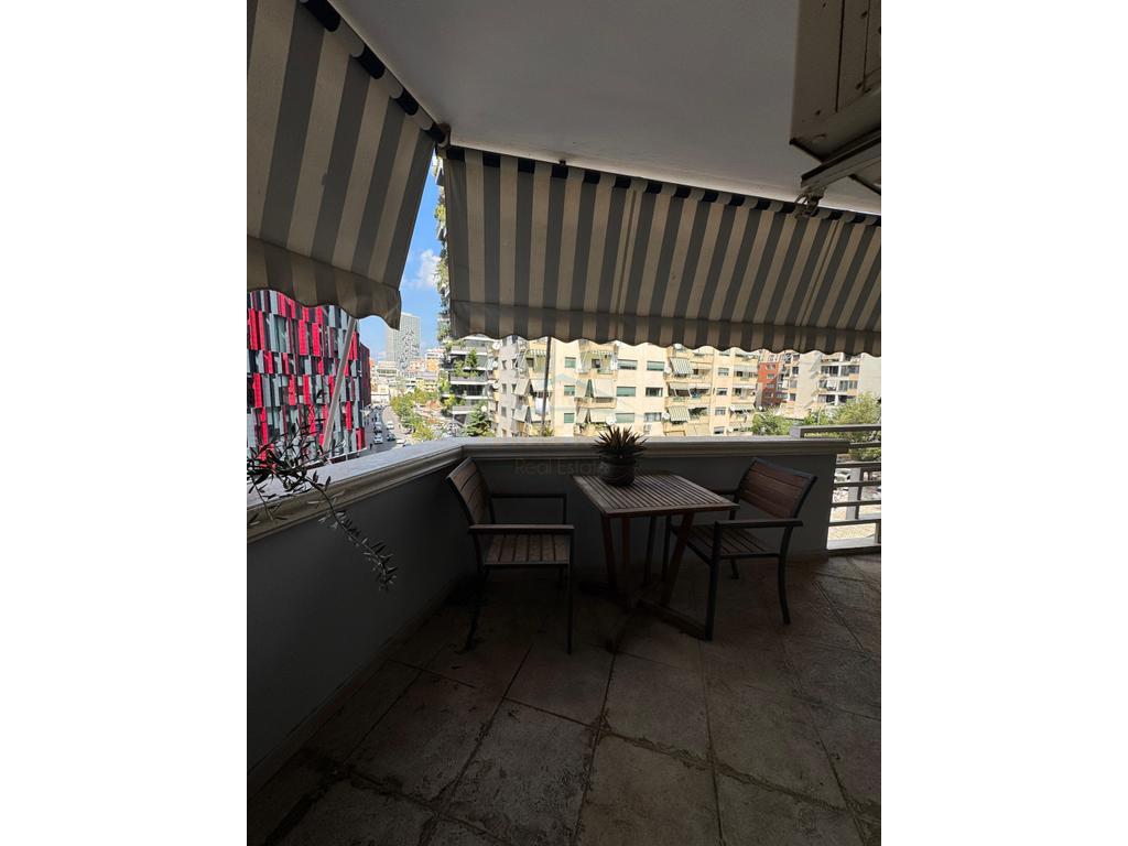 Shitet, Apartament 2+1+2 prane Satdiumit Air Albania