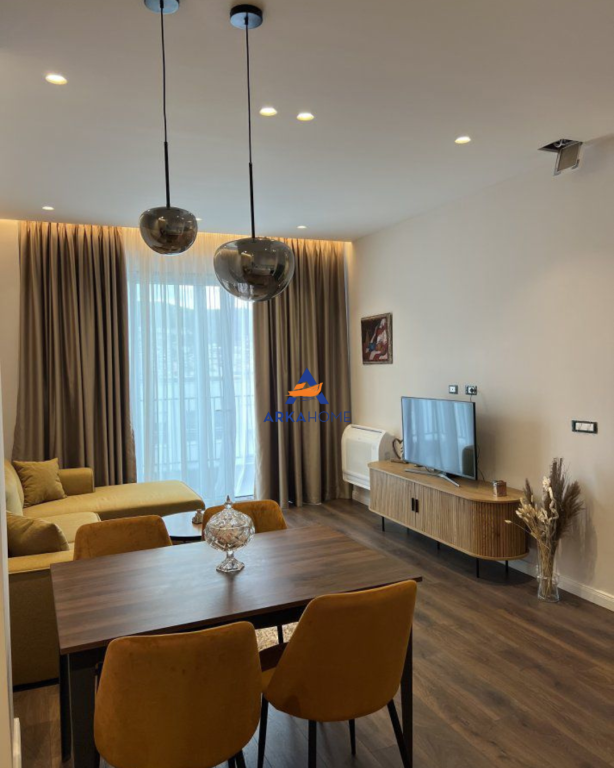 FOR RENT APARTMENT 2+1+2+BALCONY AT "KOMUNA E PARISIT" 1100 EURO