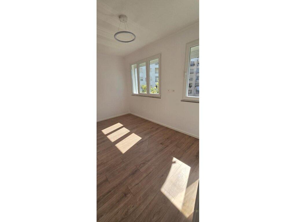 Apartament 1+1 në Don Bosko, në shitje!