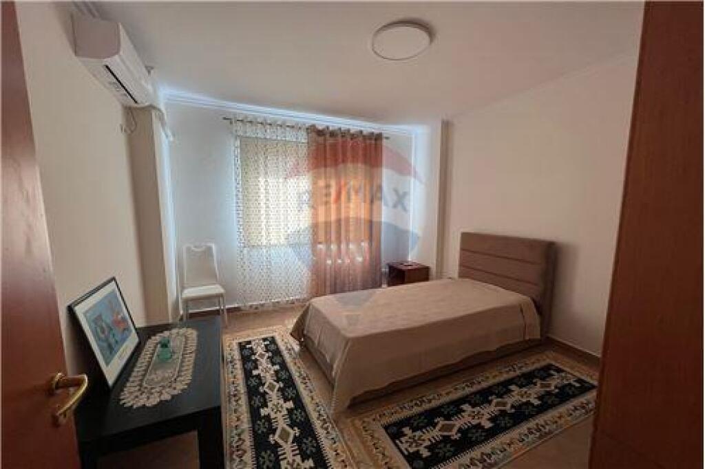 Jepet me qira apartament 2+1 tek Rruga e Kavajes