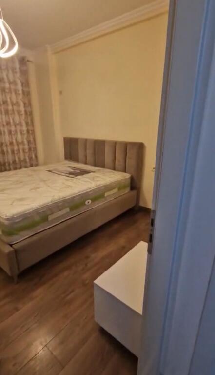 Jepet me qera apartament 1+1  Kodra Diellit 45000 Leke!
