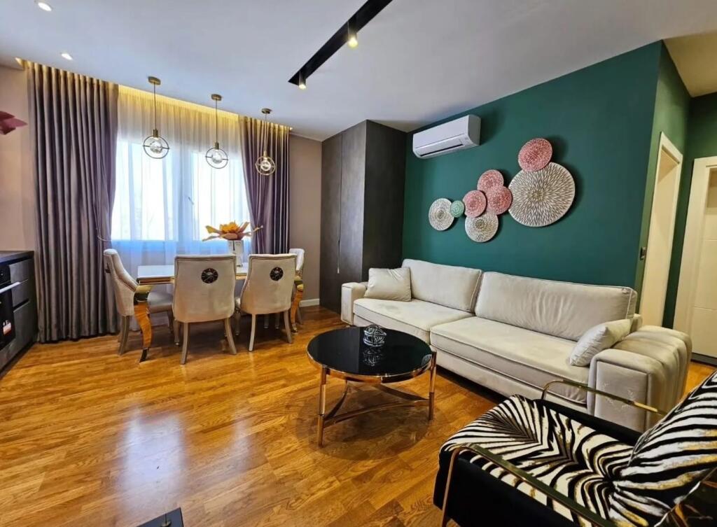 APARTAMENT 1+1 ME QERA NE BLLOK