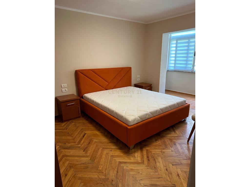 Apartament 1+1 per qira, Rruga e Kavajes