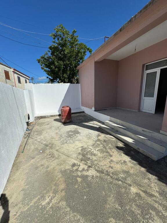 Me çmim apartamenti, Shitet shtepi private ,Kavaje