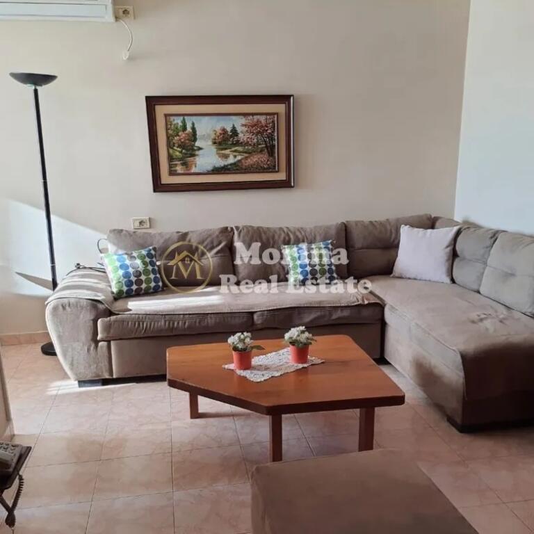 Qera, Apartament 2+1, te Ministria e Jashtme, 600 euro/muaj